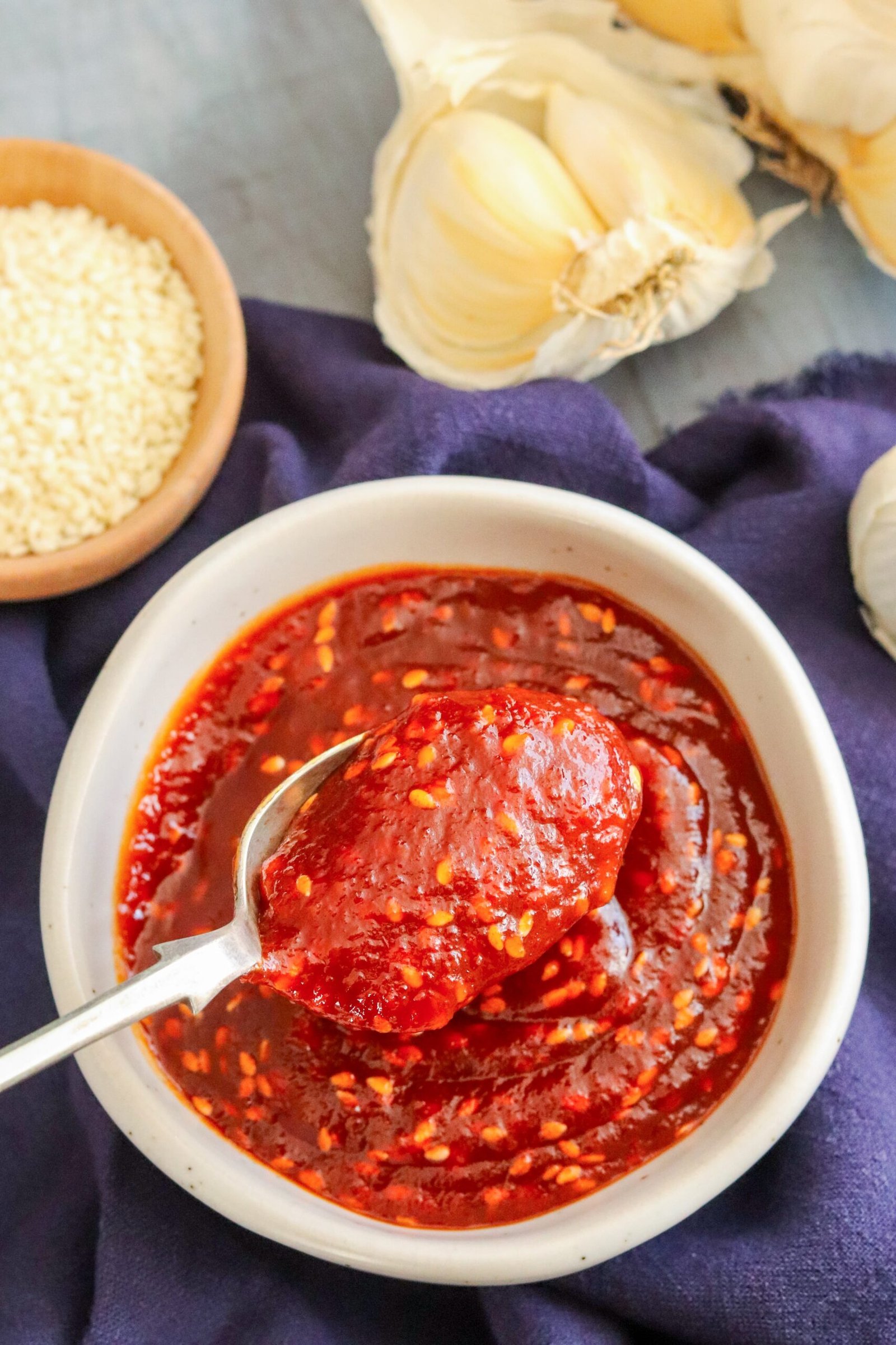 طريقة عمل صوص كوري حلو وحار (غوتشوجانغ بالعسل)